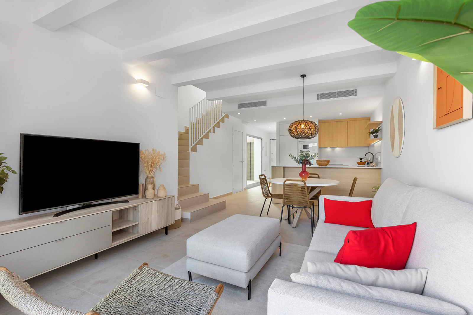 Bungalow de tres habitaciones en Dolores.