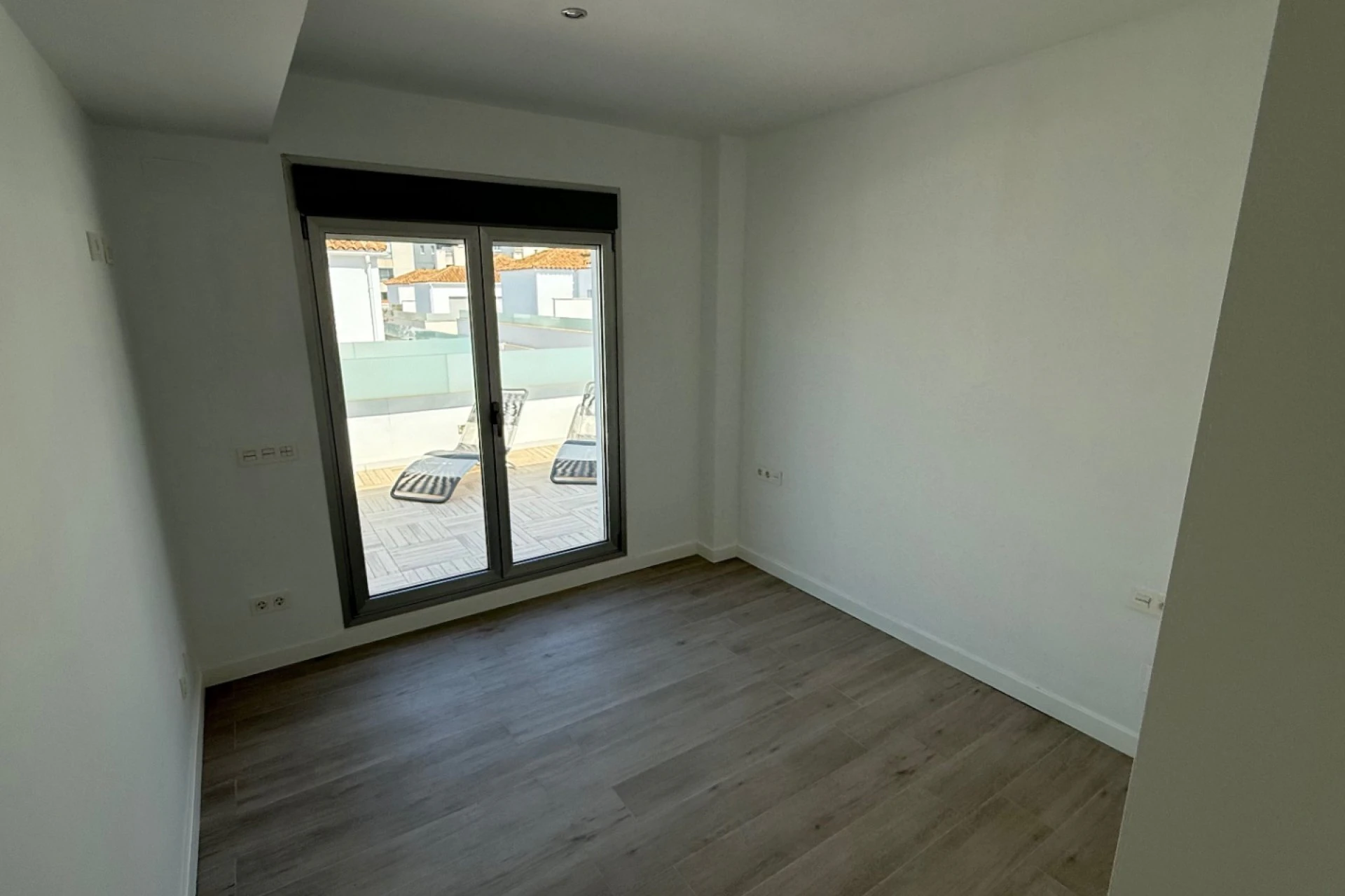 Chalet en venta de 5 habitaciones en Villamartin, Orihuela