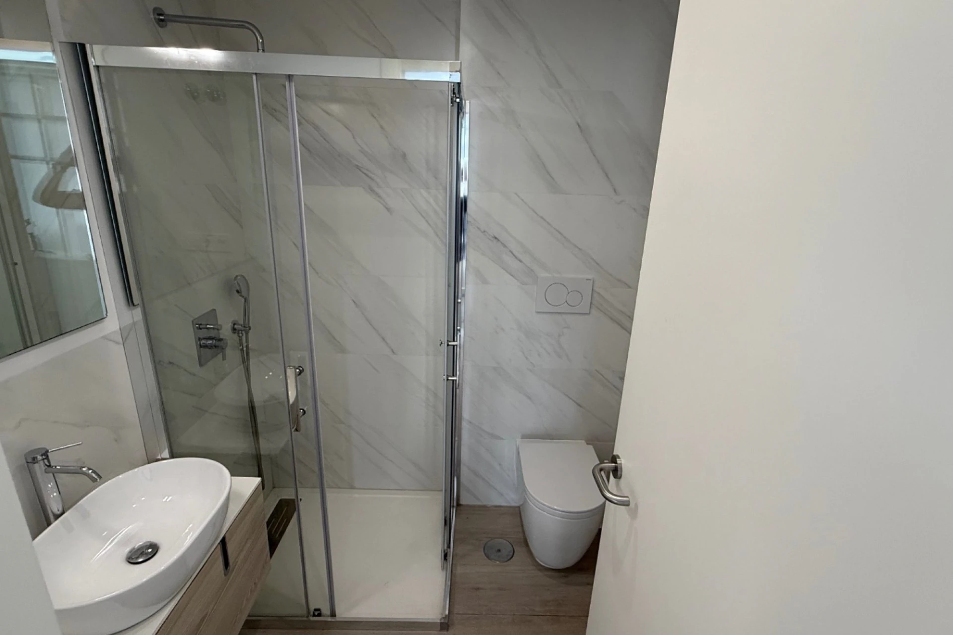 Chalet en venta de 5 habitaciones en Villamartin, Orihuela