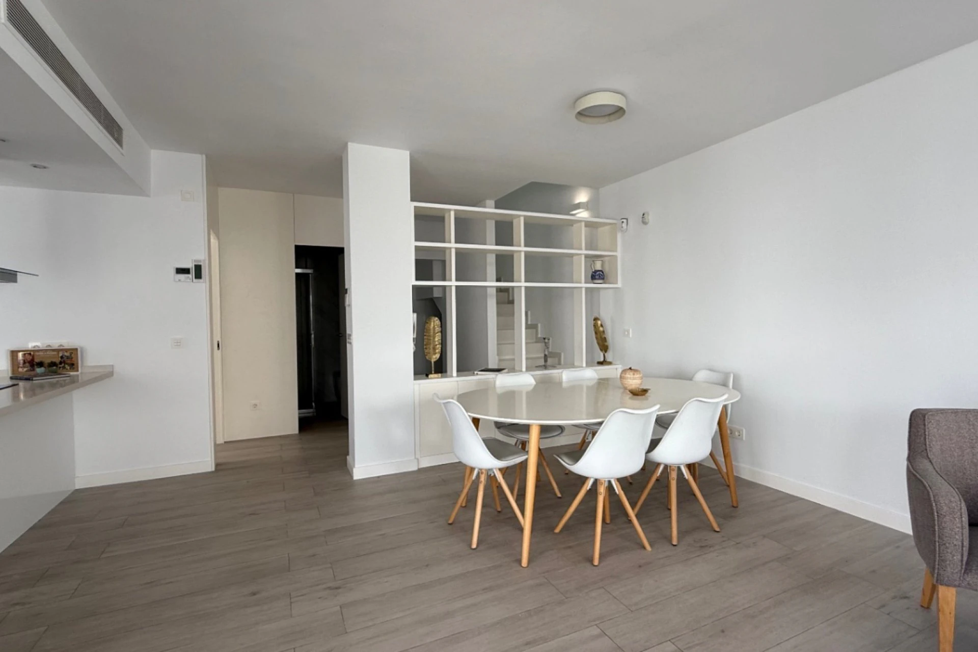 Chalet en venta de 5 habitaciones en Villamartin, Orihuela