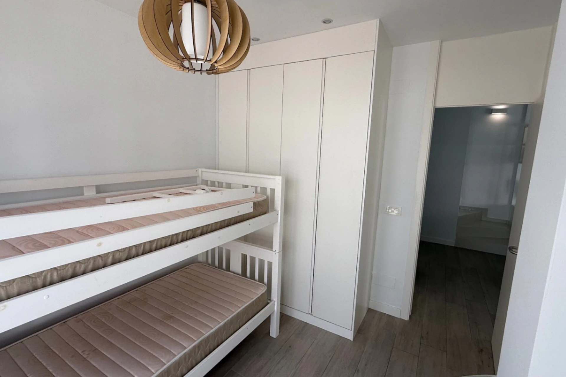 Chalet en venta de 5 habitaciones en Villamartin, Orihuela
