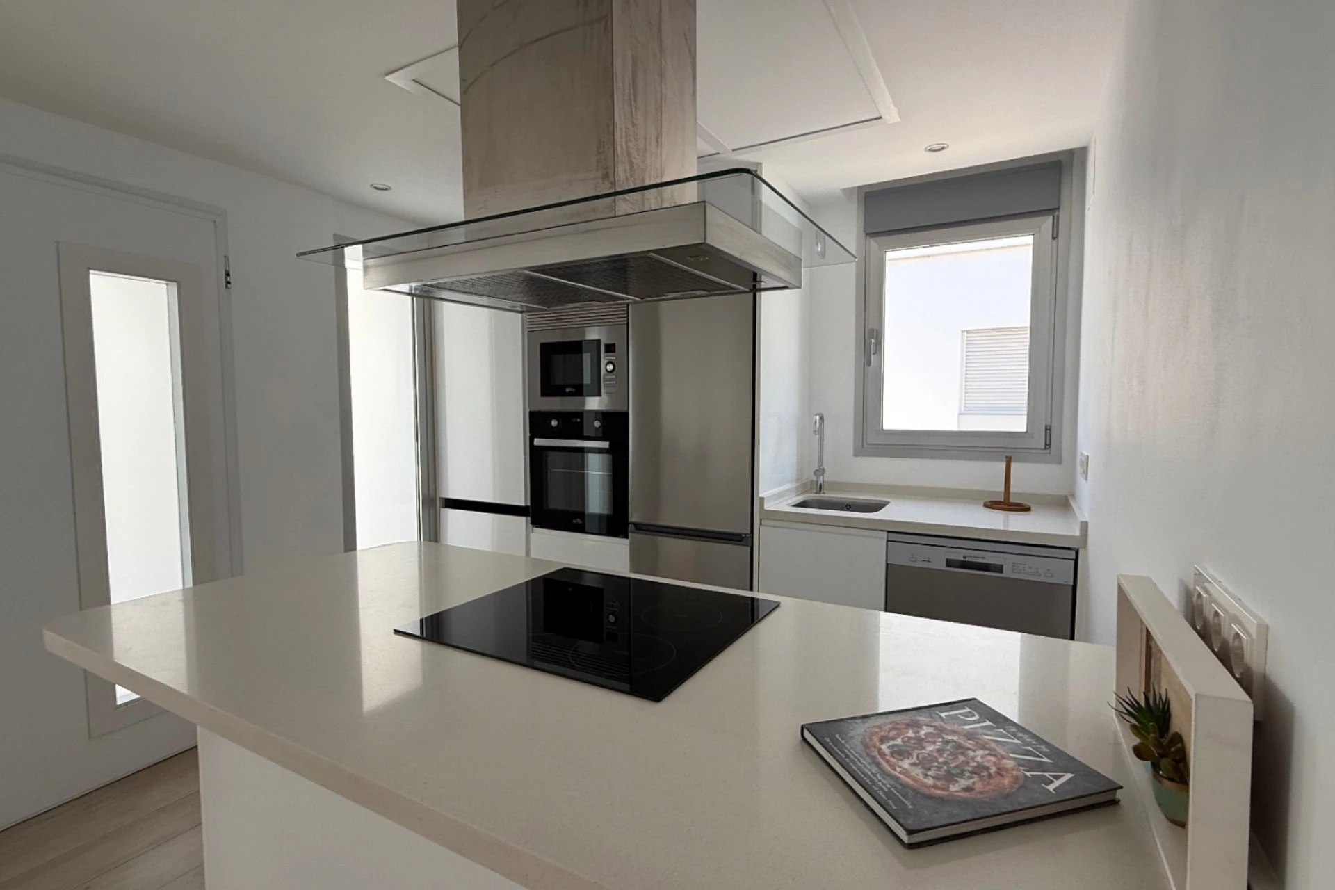 Chalet en venta de 5 habitaciones en Villamartin, Orihuela