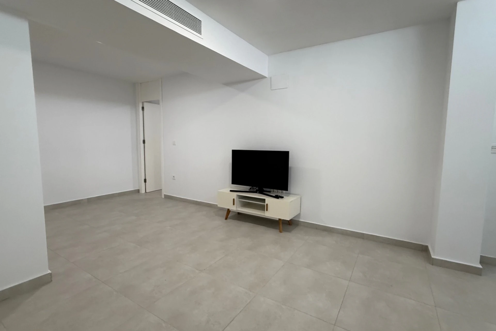Chalet en venta de 5 habitaciones en Villamartin, Orihuela