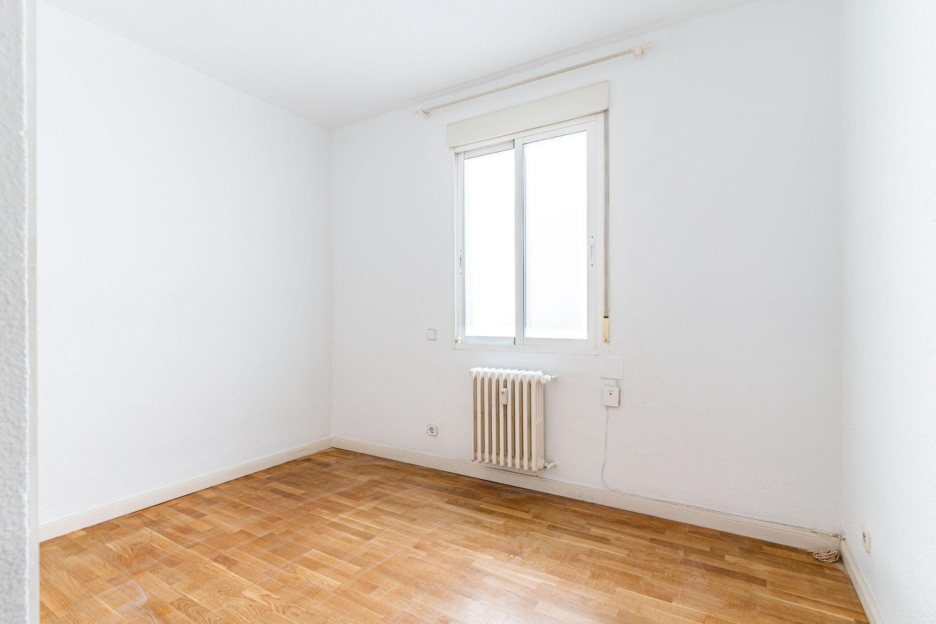 Piso muy luminoso, reformado, exterior, con 4 hab y 2 baños en Av. Bruselas