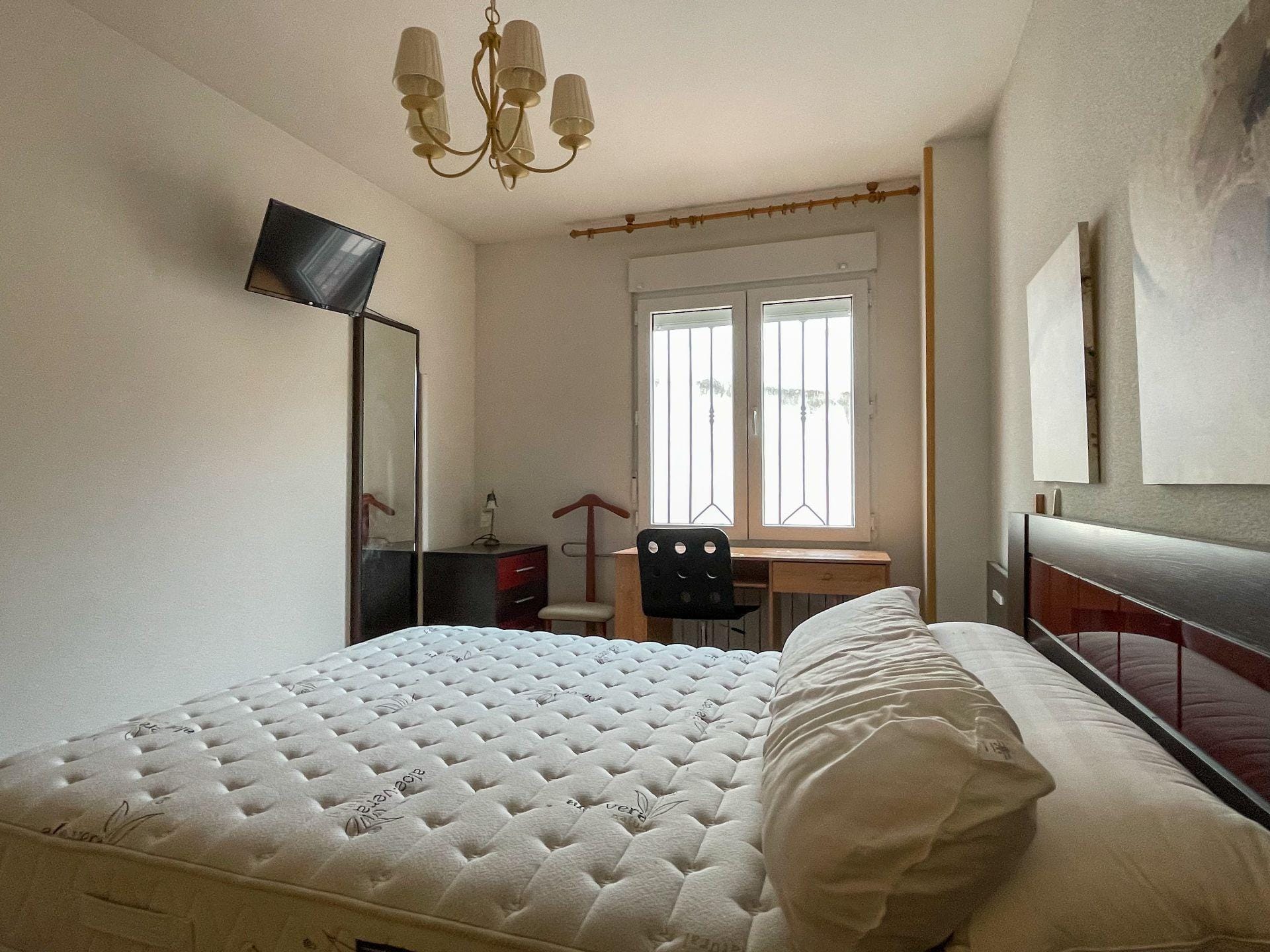 Long-term rental: Spacious 4-bedroom villa in Cantalejo, Segovia