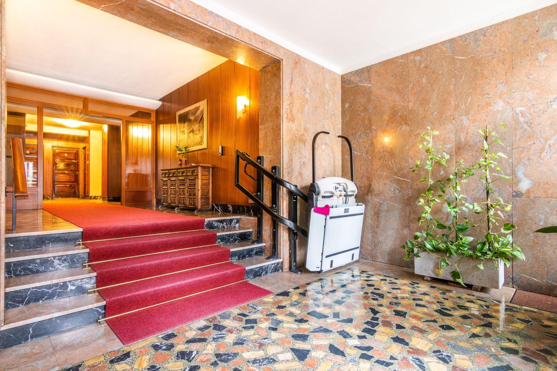 Piso muy luminoso, reformado, exterior, con 4 hab y 2 baños en Av. Bruselas