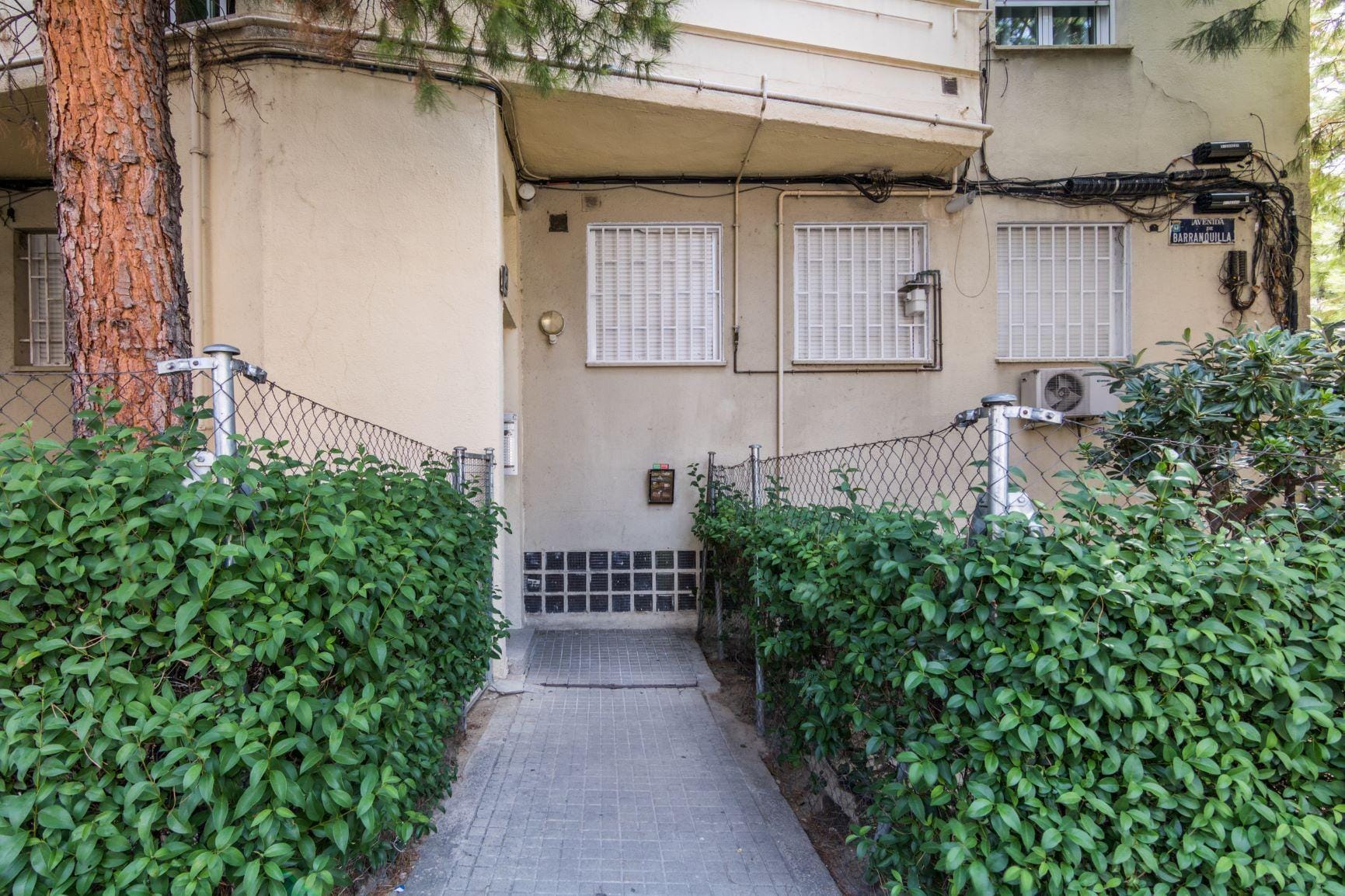 Luz, teletrabajo y garaje con cargador en piso de 2 dormitorios - 3ª planta exterior