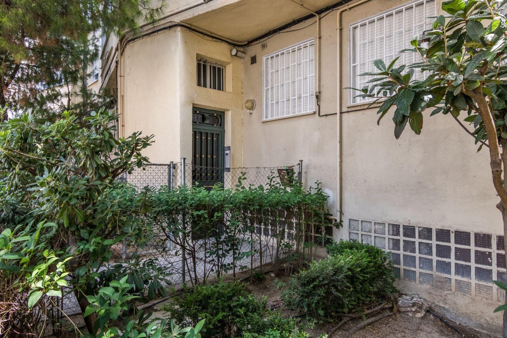 Luz, teletrabajo y garaje con cargador en piso de 2 dormitorios - 3ª planta exterior