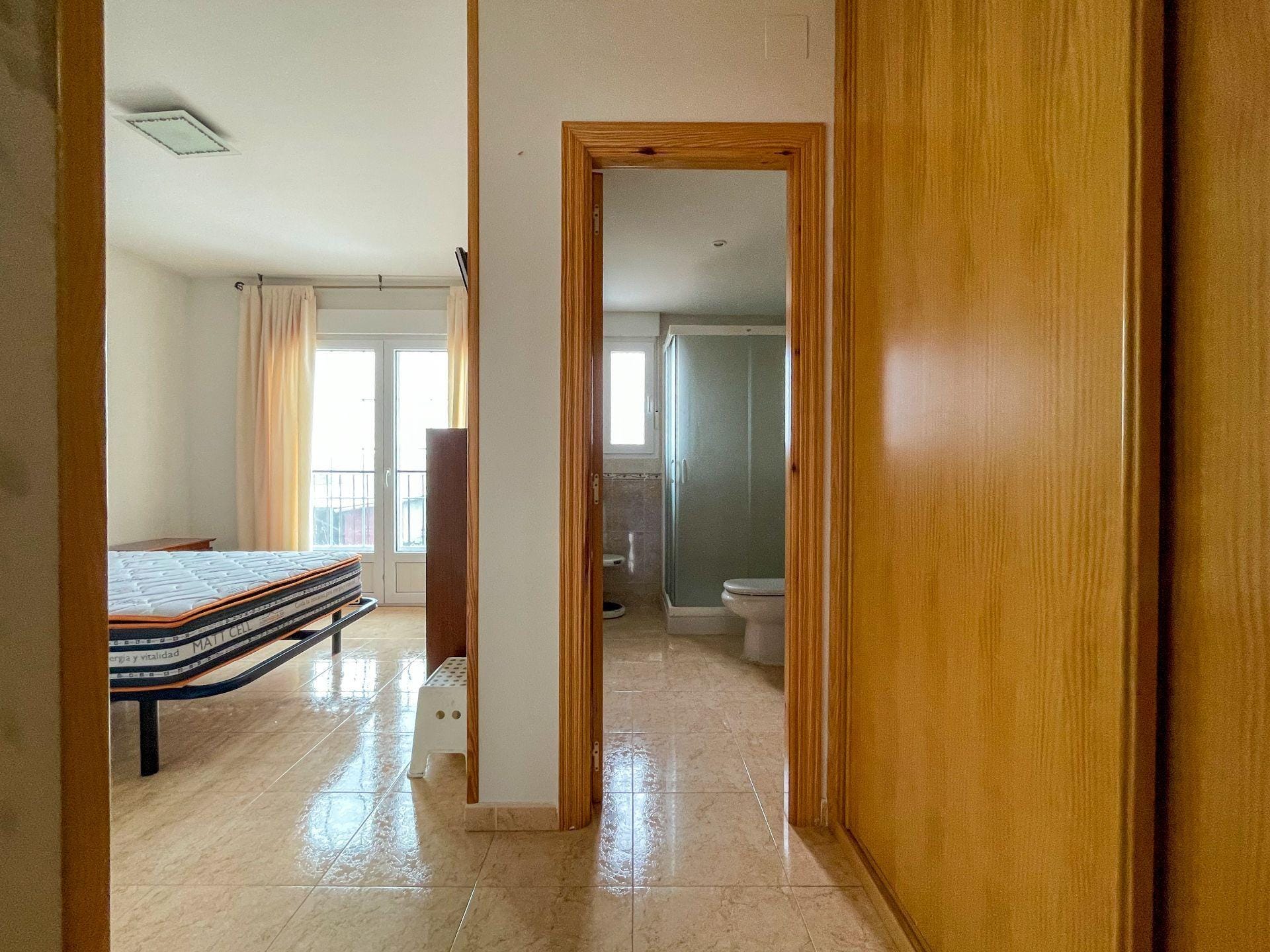 Long-term rental: Spacious 4-bedroom villa in Cantalejo, Segovia