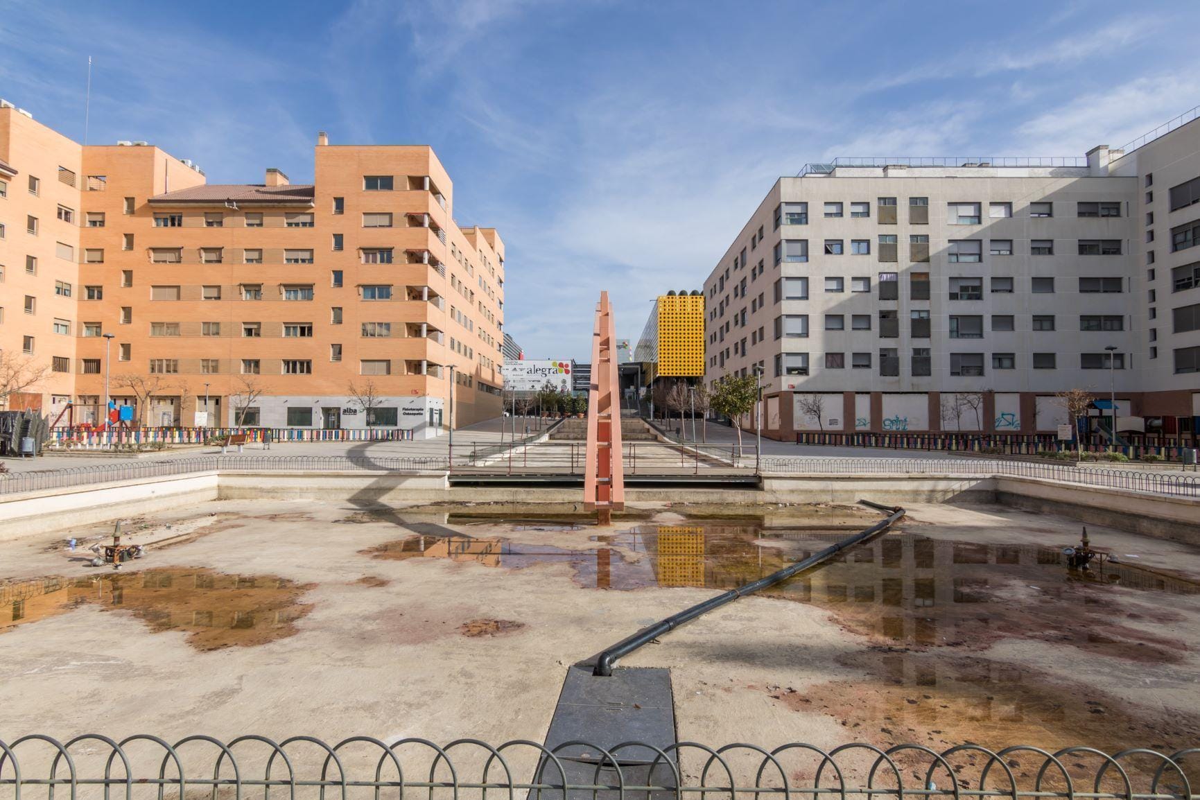 Local comercial diáfano, de 250m2, en calle de mucho paso de público