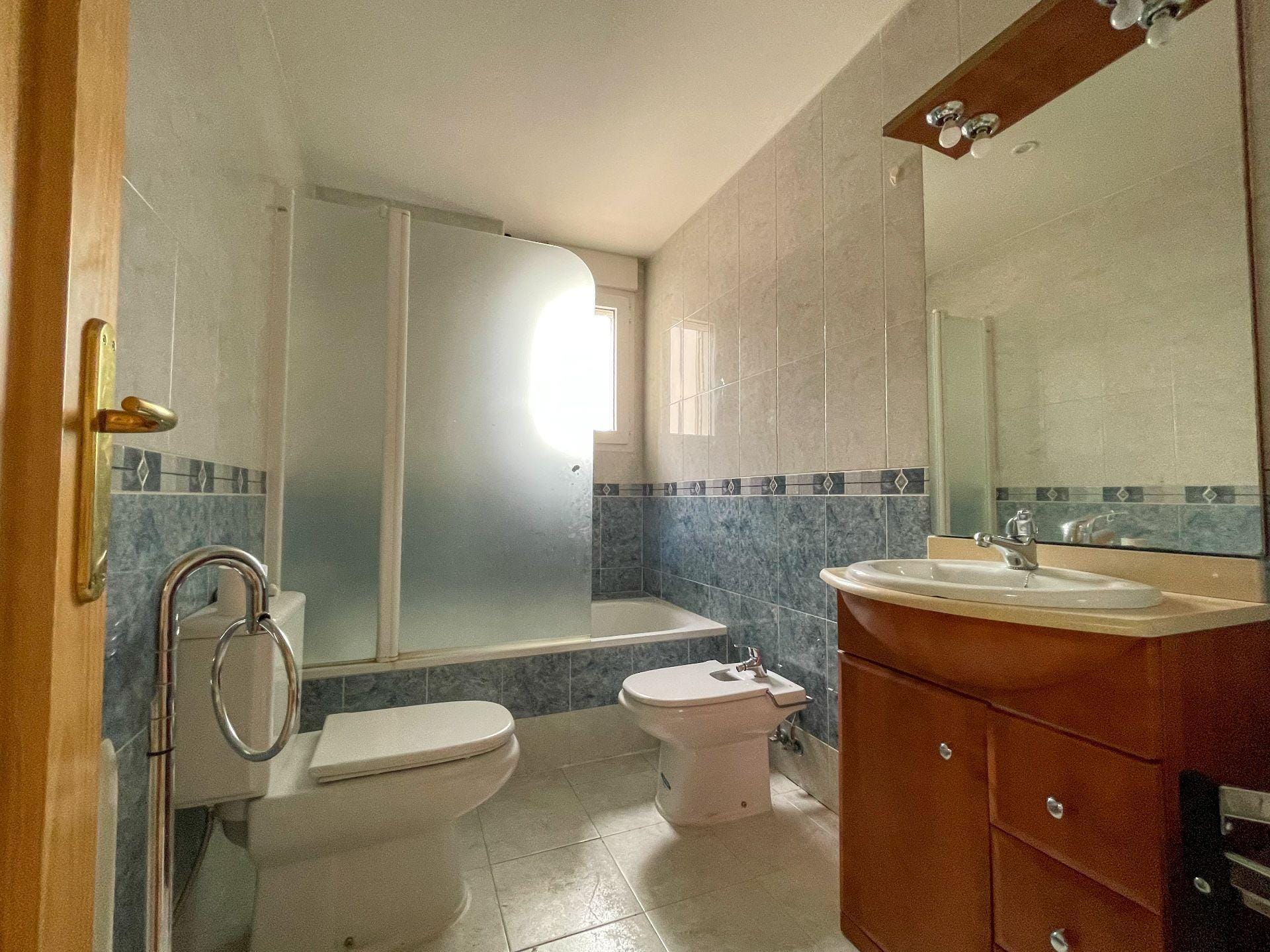 Long-term rental: Spacious 4-bedroom villa in Cantalejo, Segovia