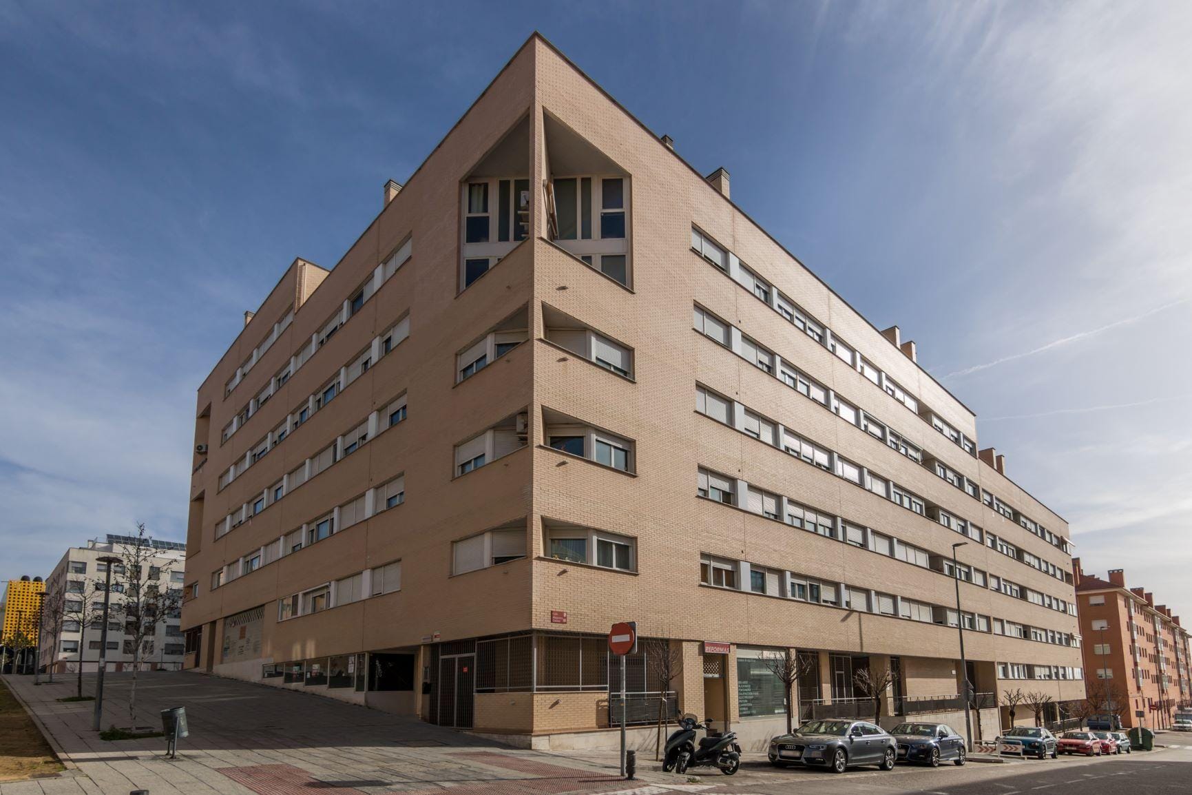 Local comercial diáfano, de 250m2, en calle de mucho paso de público