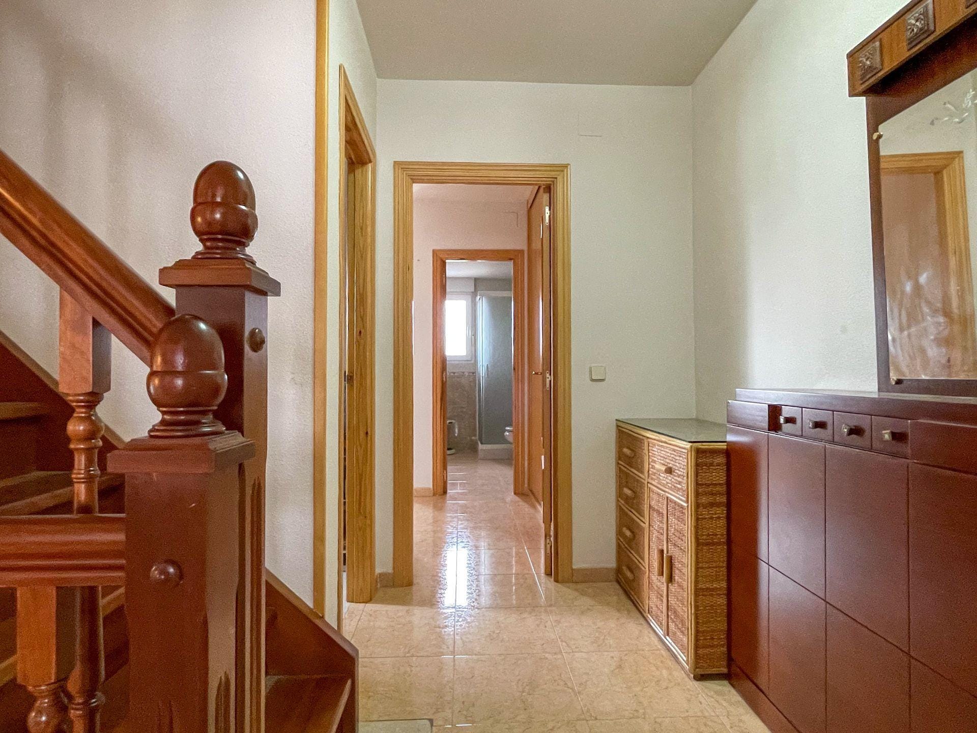 Long-term rental: Spacious 4-bedroom villa in Cantalejo, Segovia