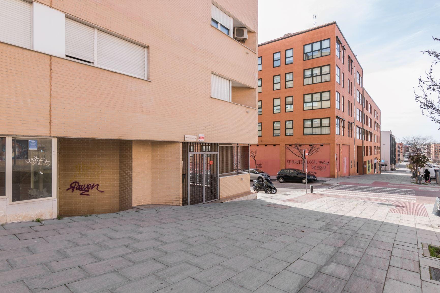 Local comercial diáfano, de 250m2, en calle de mucho paso de público