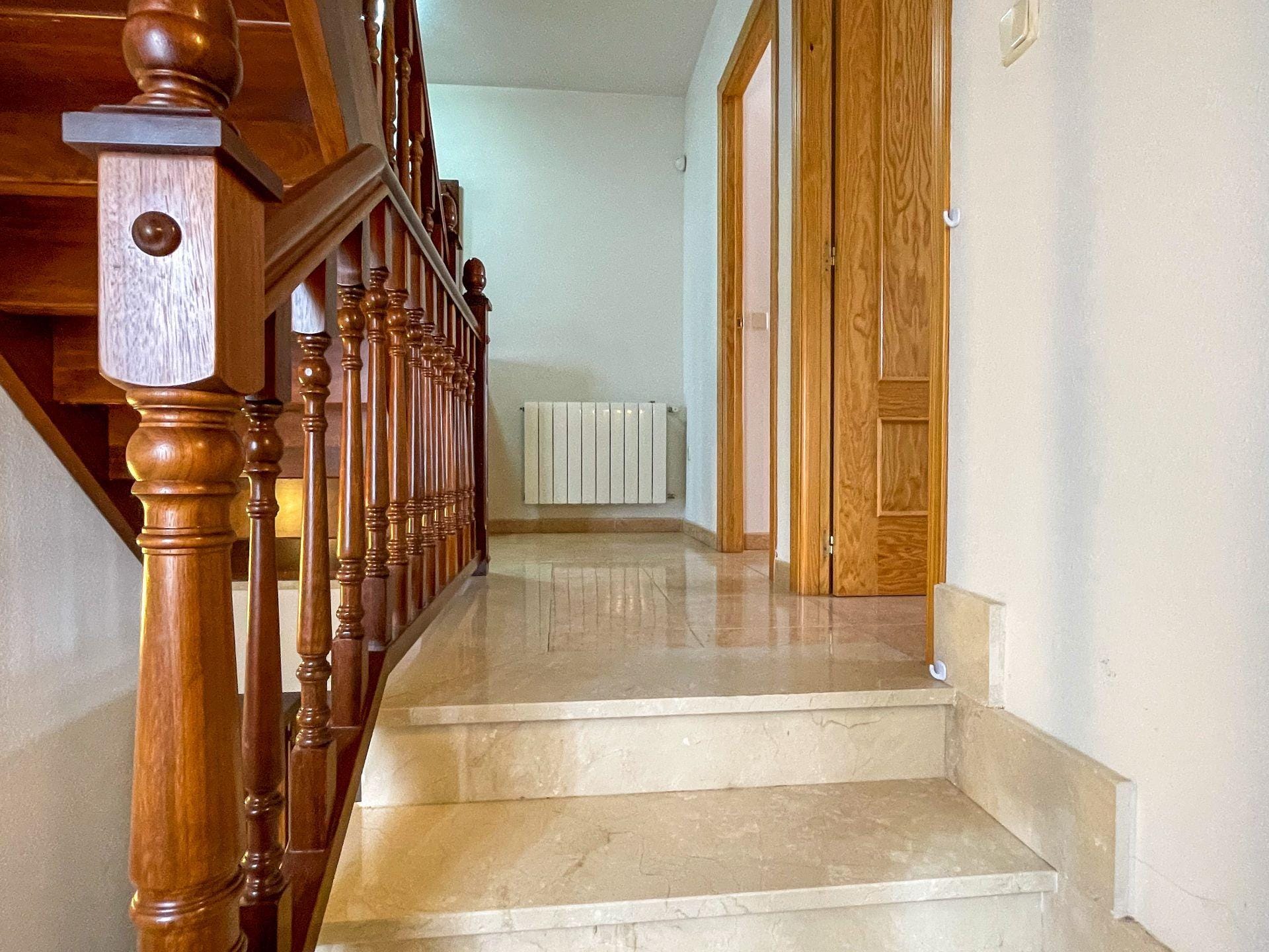 Long-term rental: Spacious 4-bedroom villa in Cantalejo, Segovia
