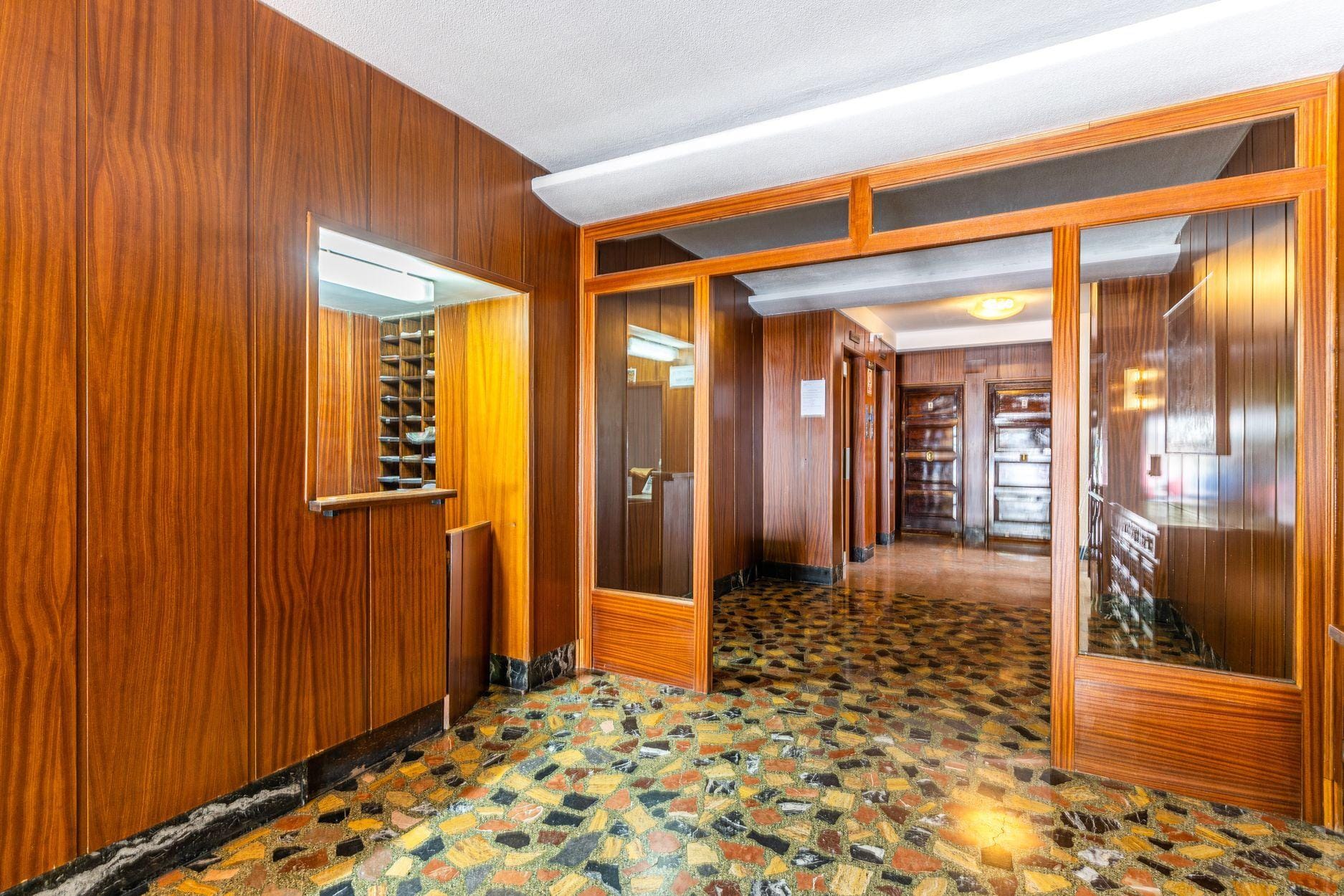 Piso muy luminoso, reformado, exterior, con 4 hab y 2 baños en Av. Bruselas