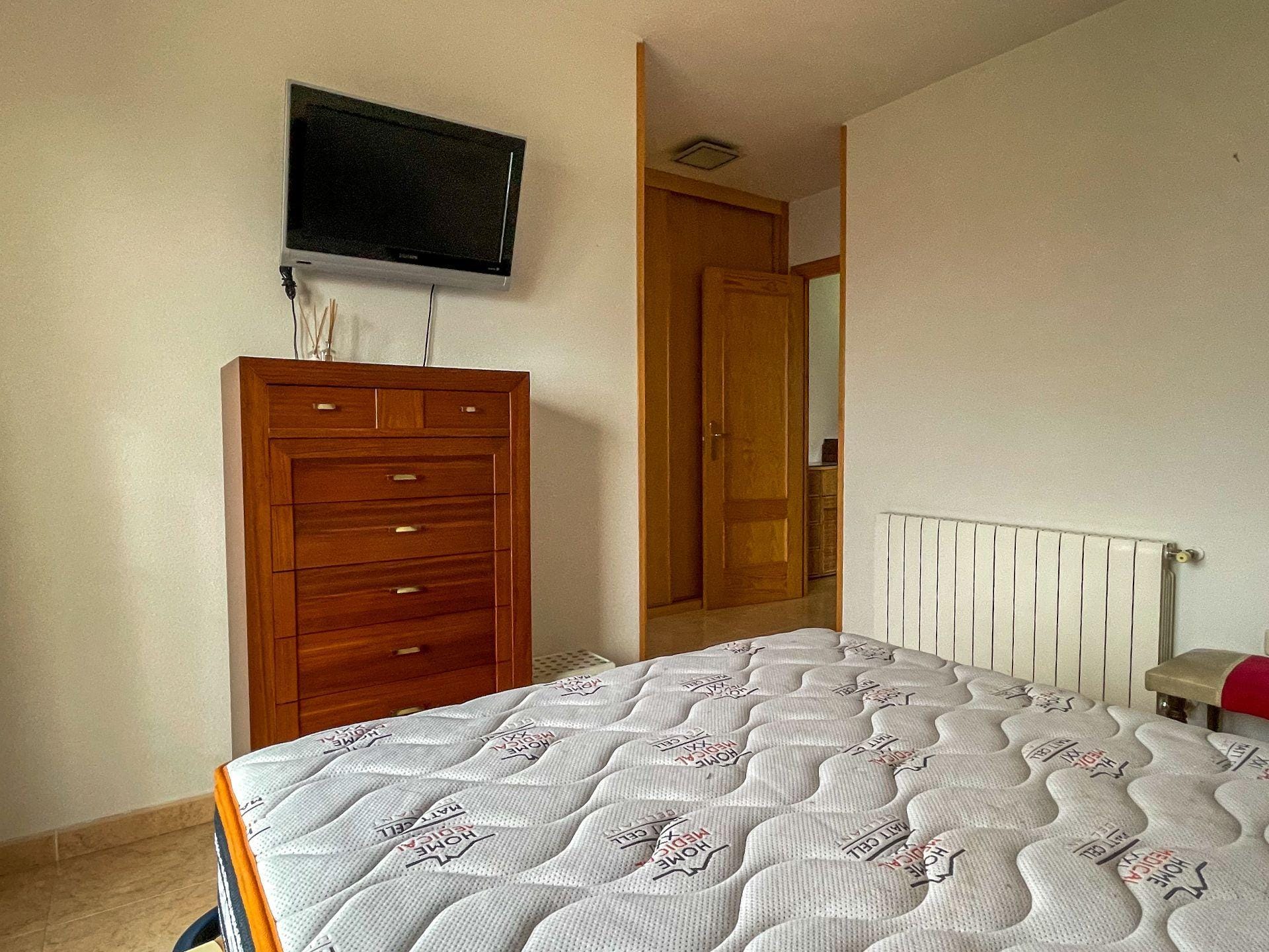 Long-term rental: Spacious 4-bedroom villa in Cantalejo, Segovia
