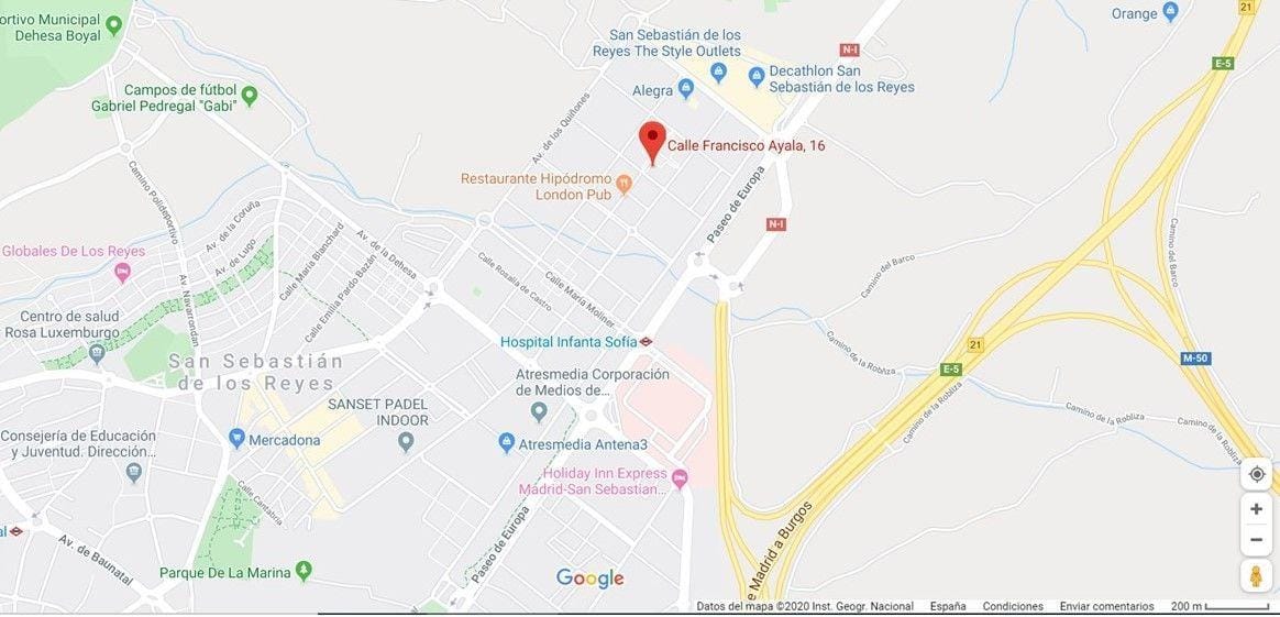 Local comercial diáfano, de 250m2, en calle de mucho paso de público