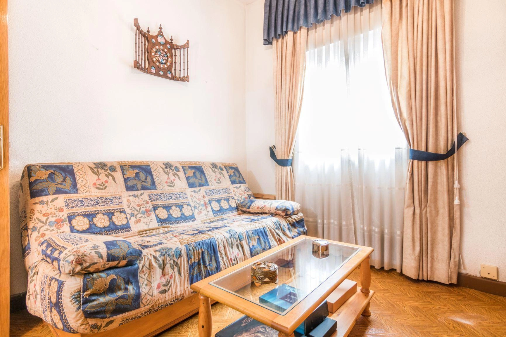 Bajo exterior, 4 dormitorios, 2 baños, trastero y garaje