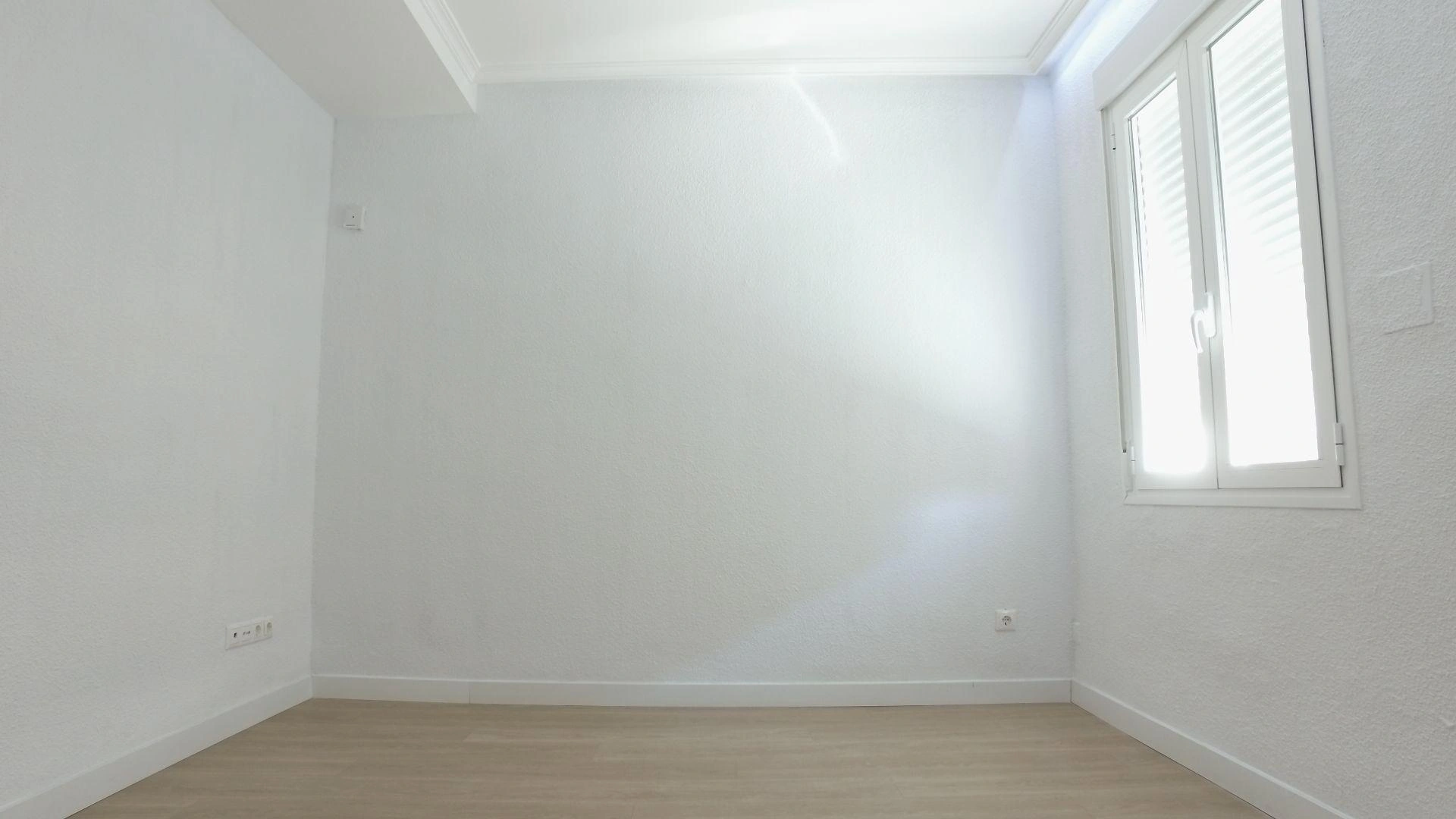 Edificio en venta en Puente de Vallecas-San Diego, Madrid