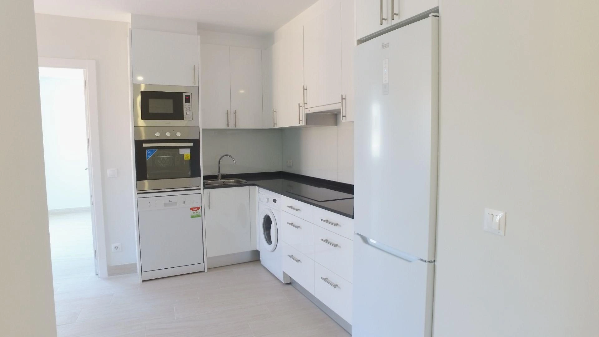 Edificio en venta en Puente de Vallecas-San Diego, Madrid