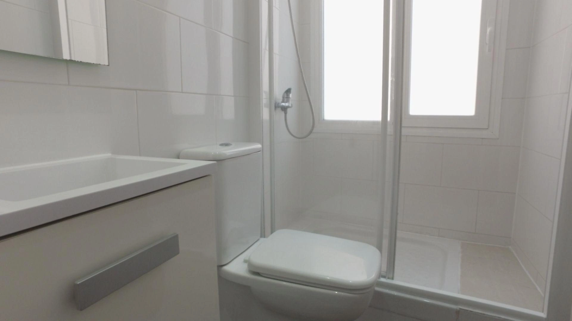 Edificio en venta en Puente de Vallecas-San Diego, Madrid