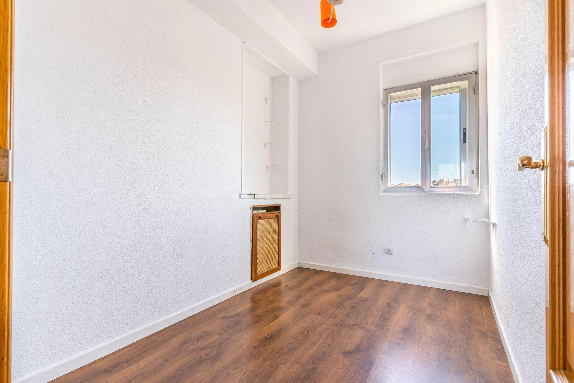 Piso para reformar, en última planta con vistas panorámicas