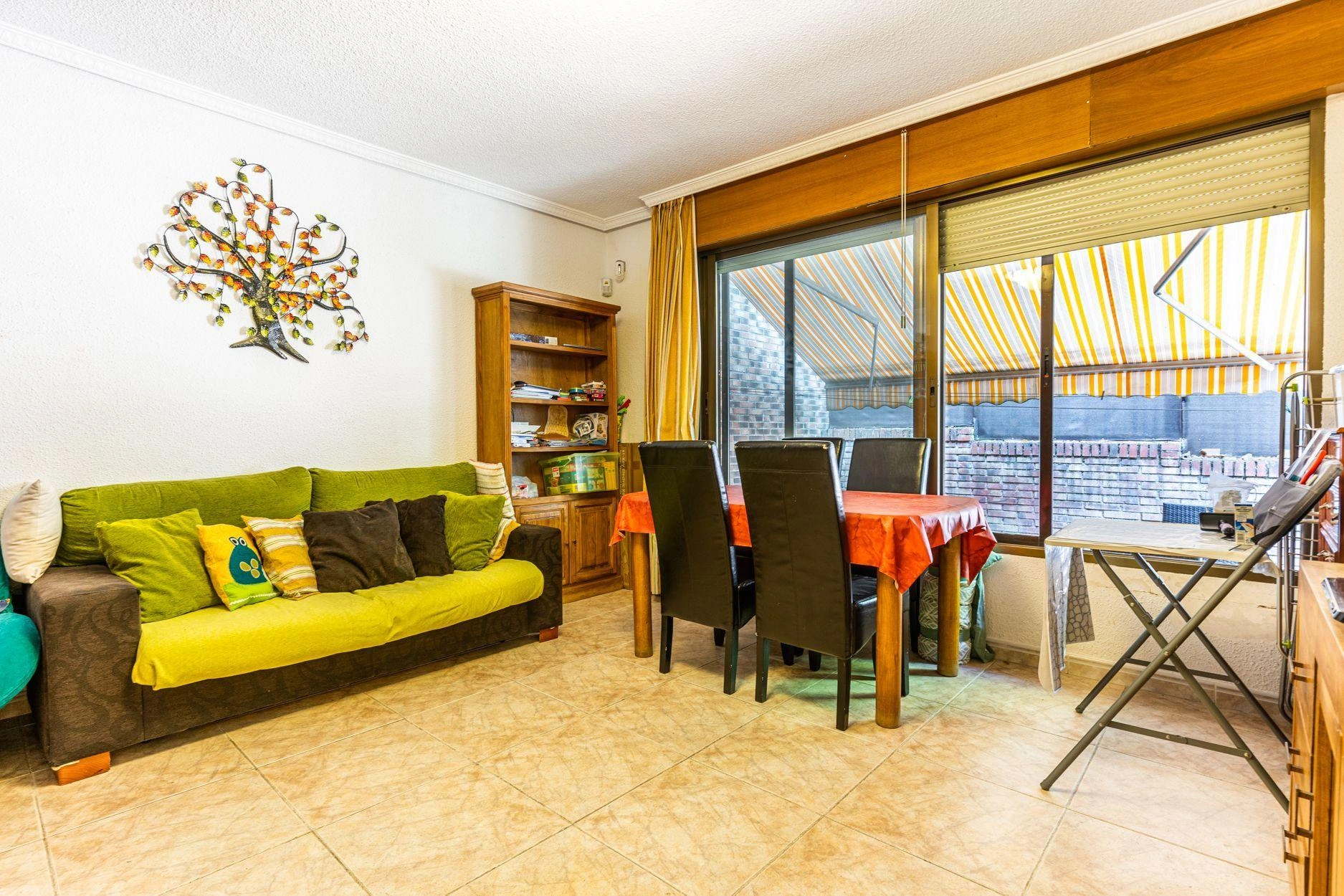 Chalet adosado de 4 dormitorios con jardín e impresionantes zonas comunes en la Urbanización El Guijo