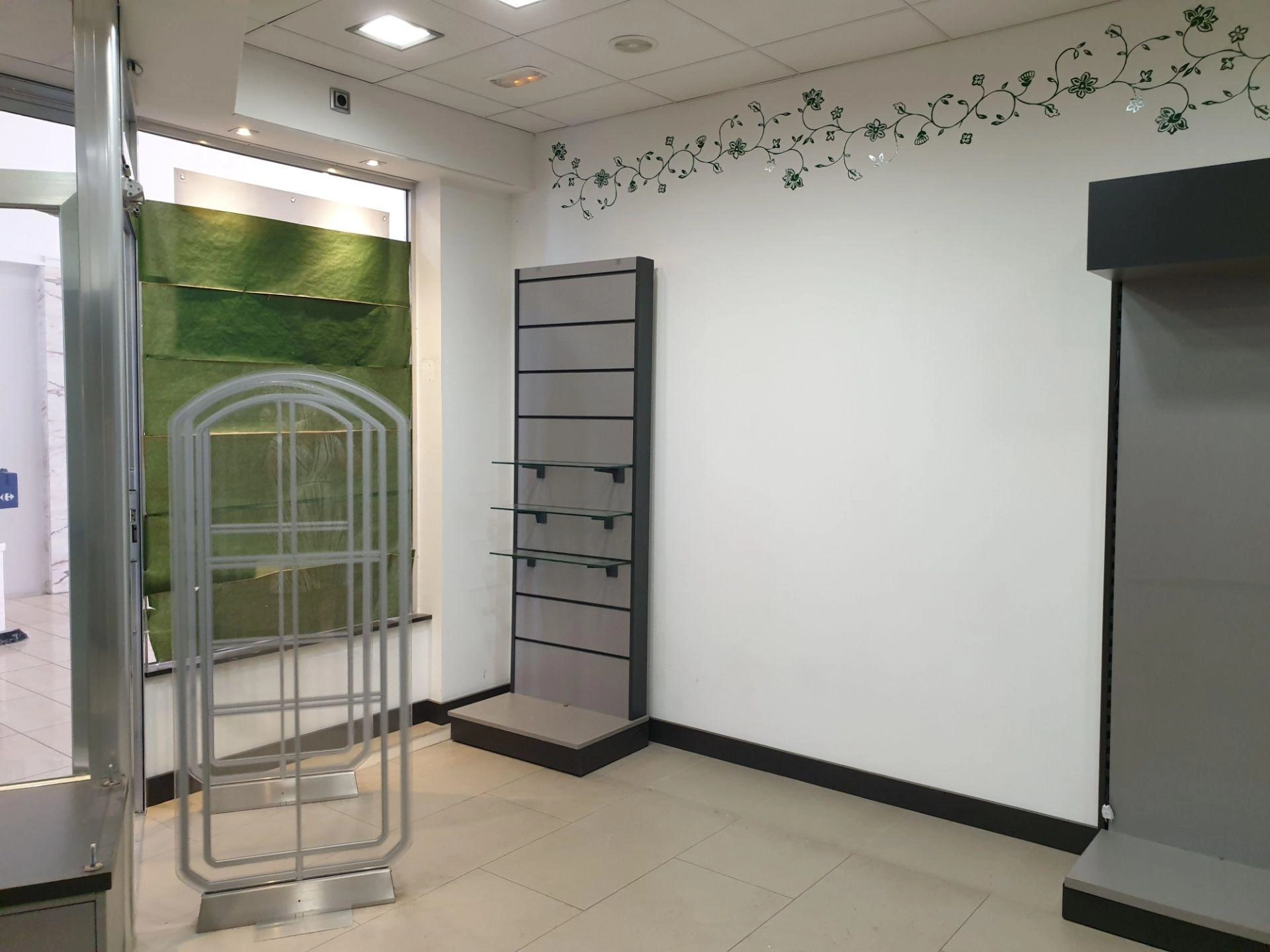 Local comercial en venta en Pedrezuela, Madrid