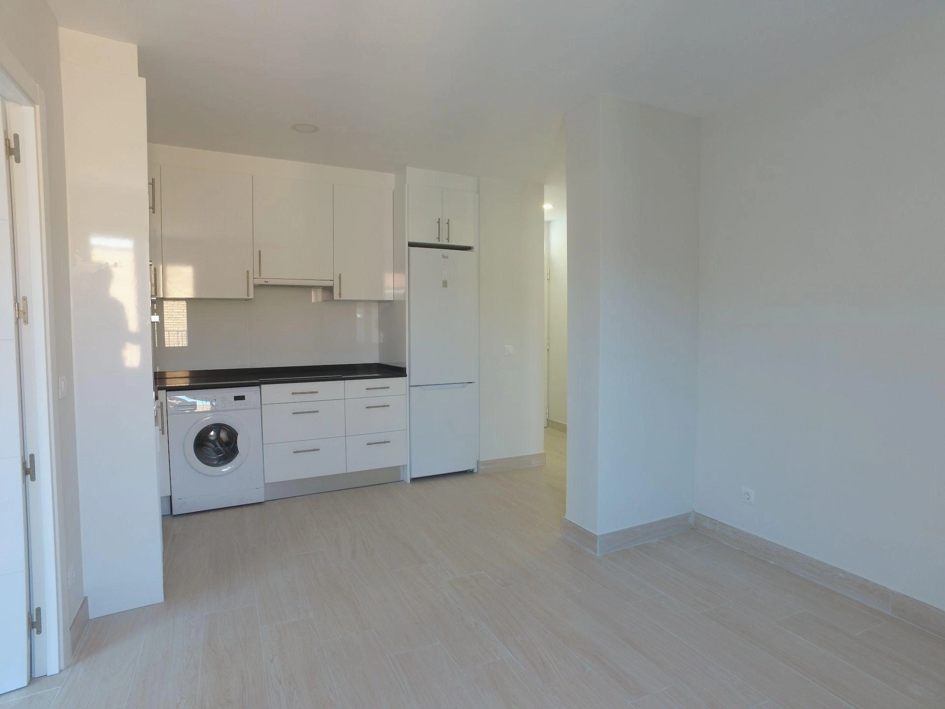Edificio en venta en Puente de Vallecas-San Diego, Madrid