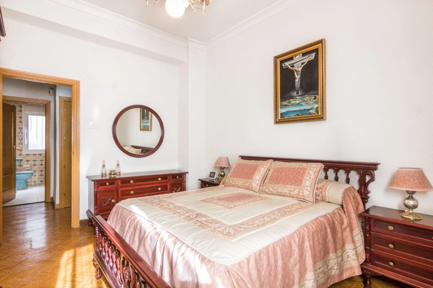 Bajo exterior, 4 dormitorios, 2 baños, trastero y garaje