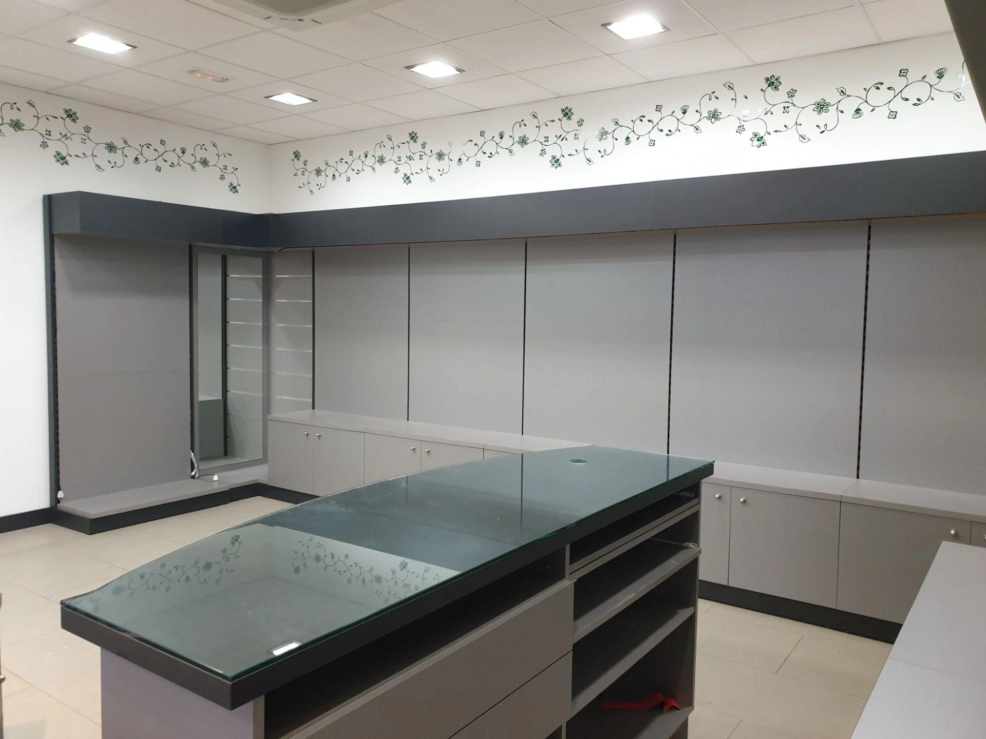 Local comercial en venta en Pedrezuela, Madrid