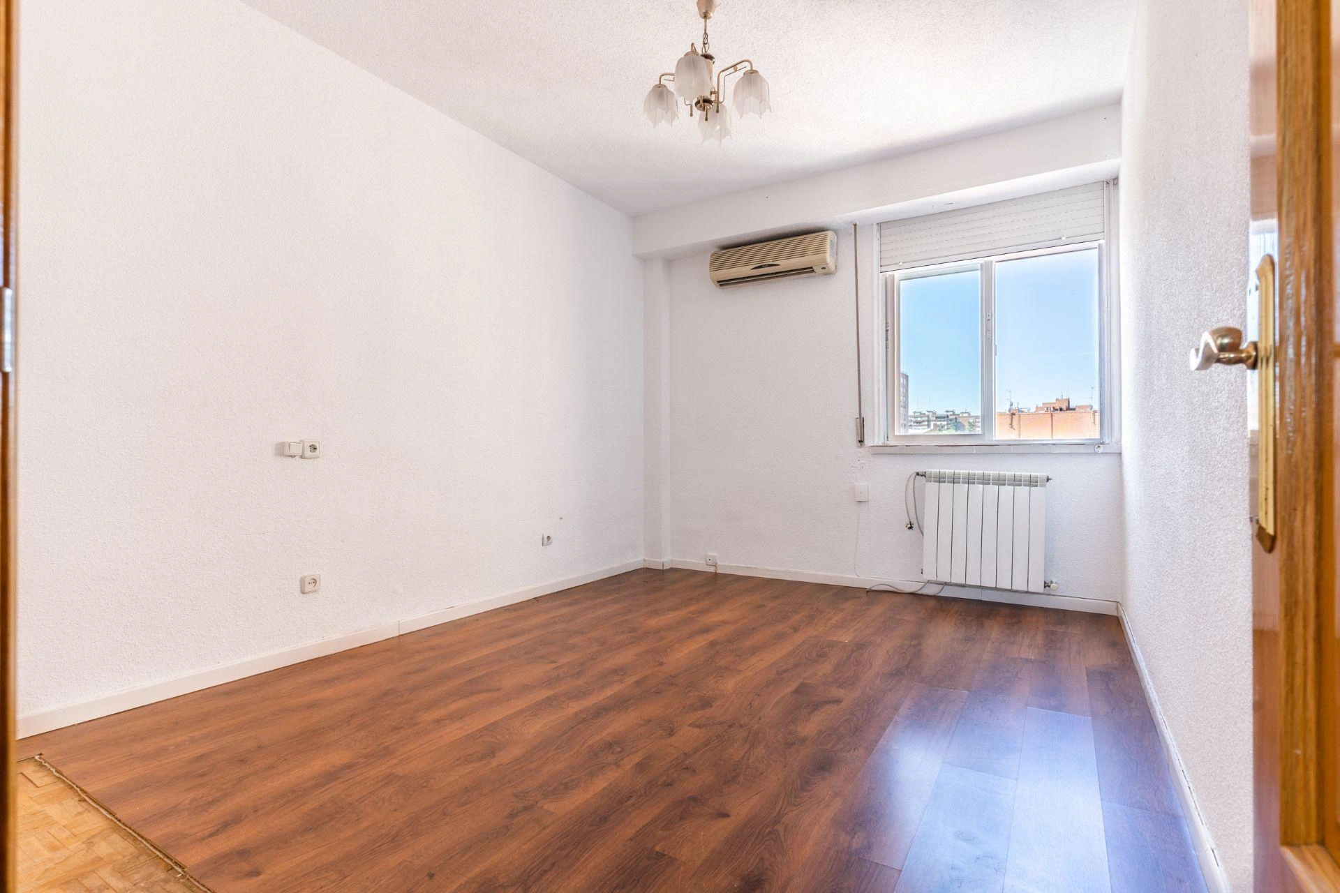 Piso para reformar, en última planta con vistas panorámicas