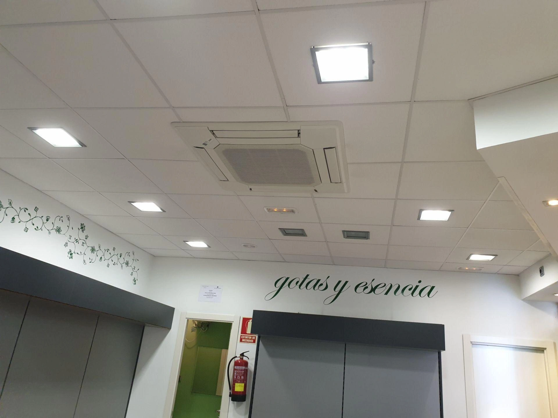 Local comercial en venta en Pedrezuela, Madrid