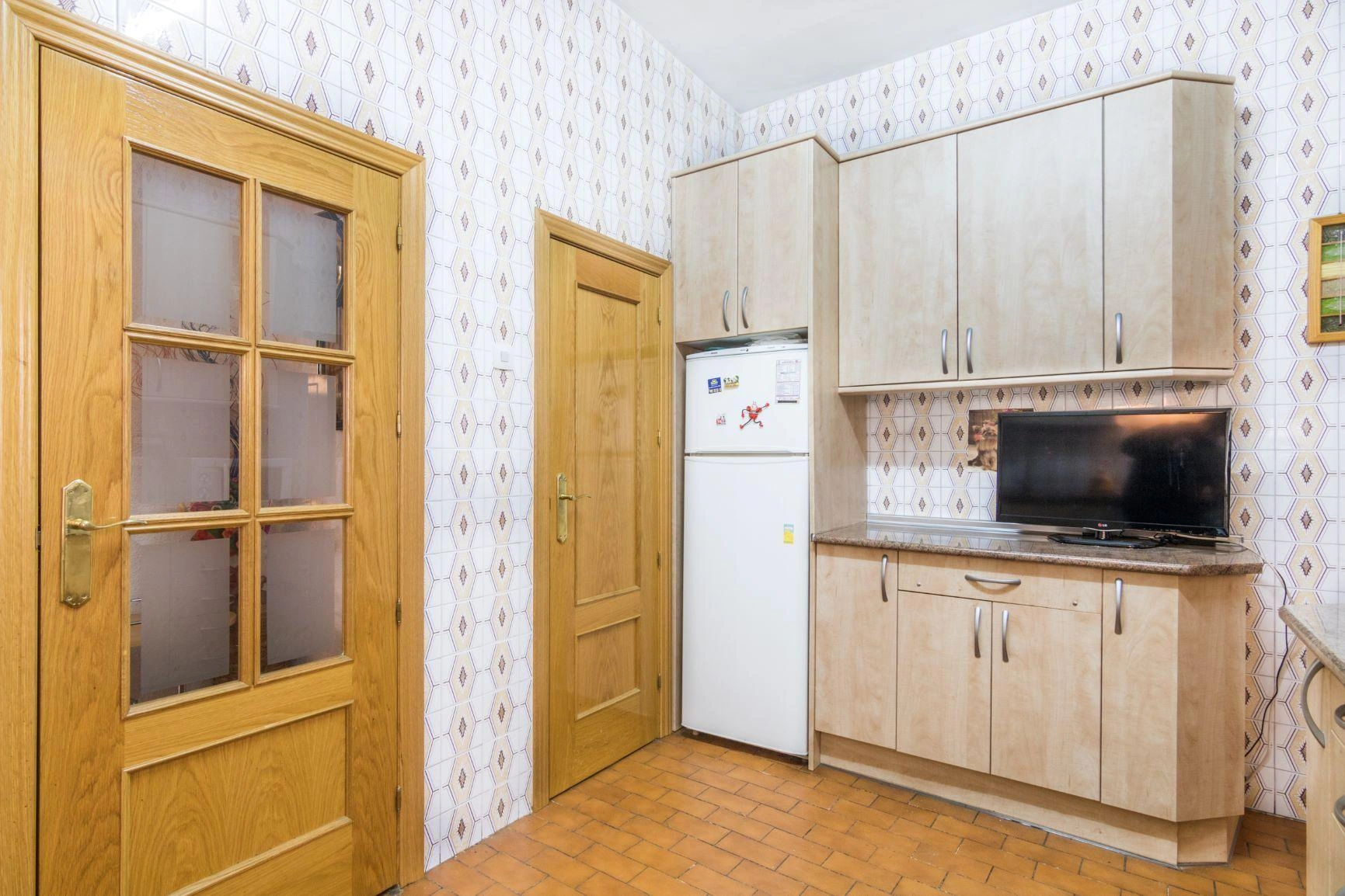 Bajo exterior, 4 dormitorios, 2 baños, trastero y garaje