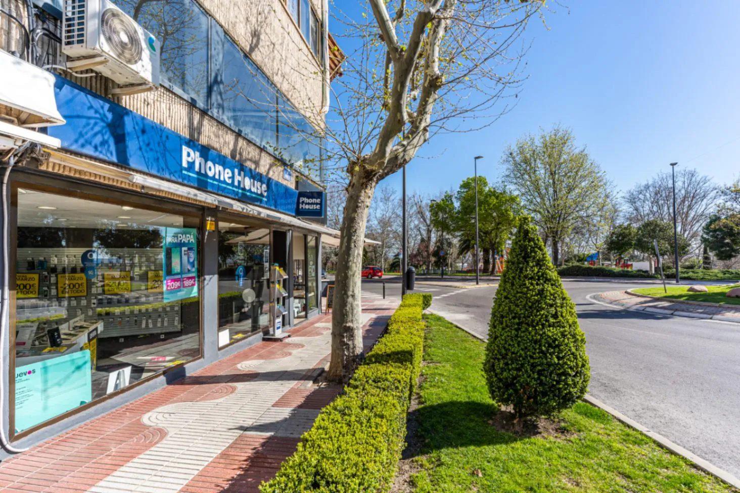 Local comercial en rentabilidad en Zoco Las Pirámides, San Sebastián de los Reyes