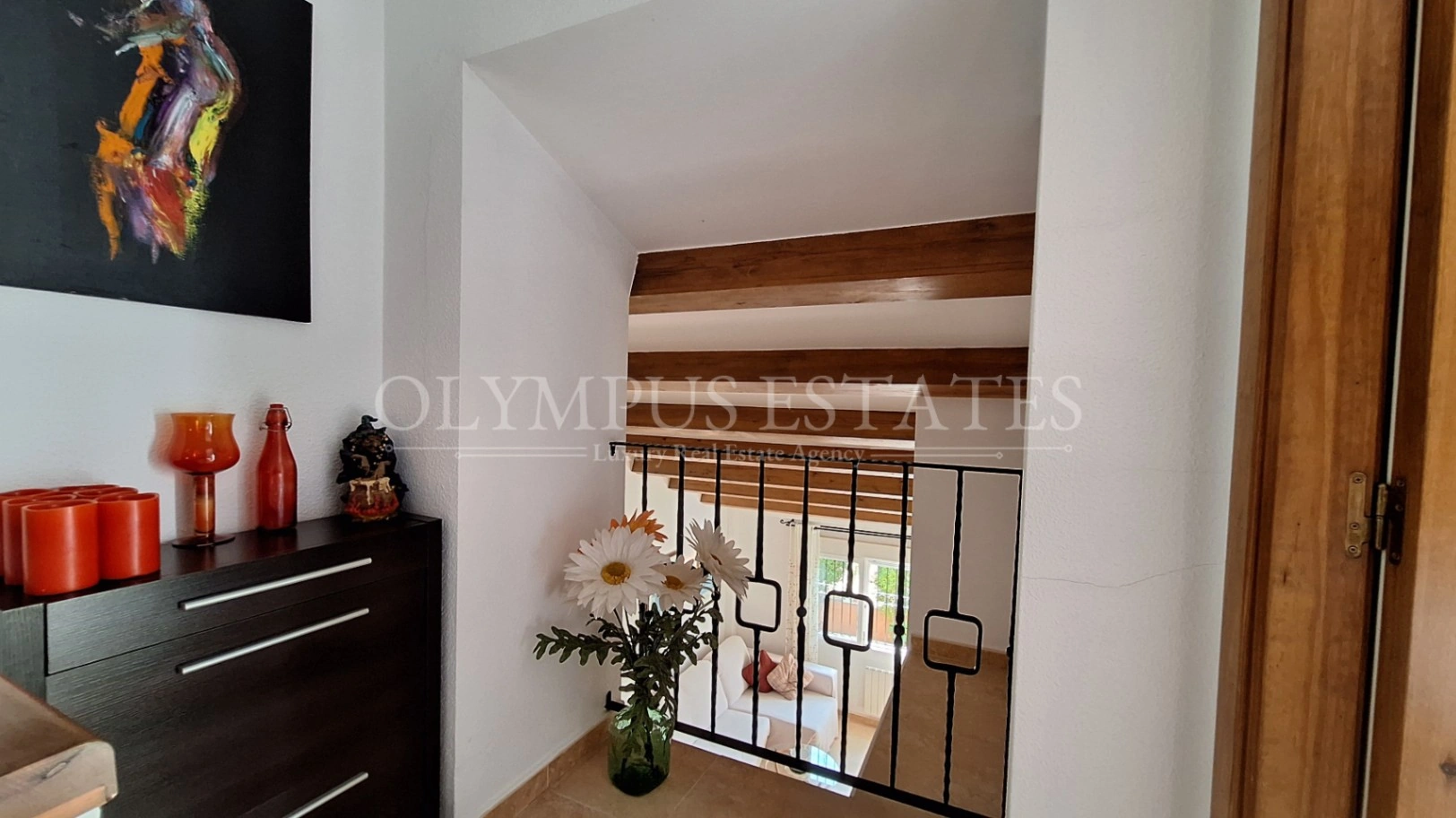 Soleada Casa en Vergel con Piscina Comunitaria