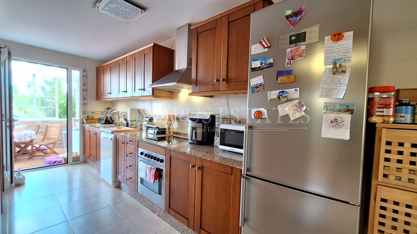 Soleada Casa en Vergel con Piscina Comunitaria