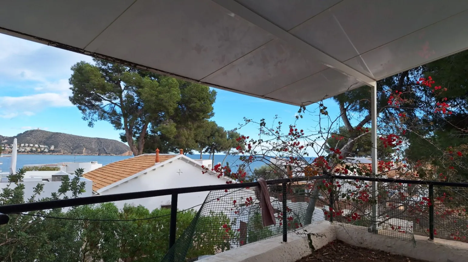 Parcela con Vistas al Mar en Ubicación Exclusiva en Moraira