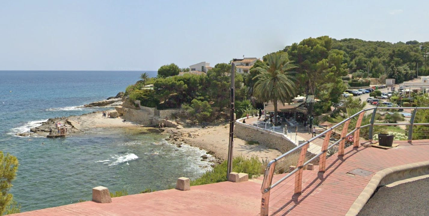 Parcela con Vistas al Mar en Ubicación Exclusiva en Moraira