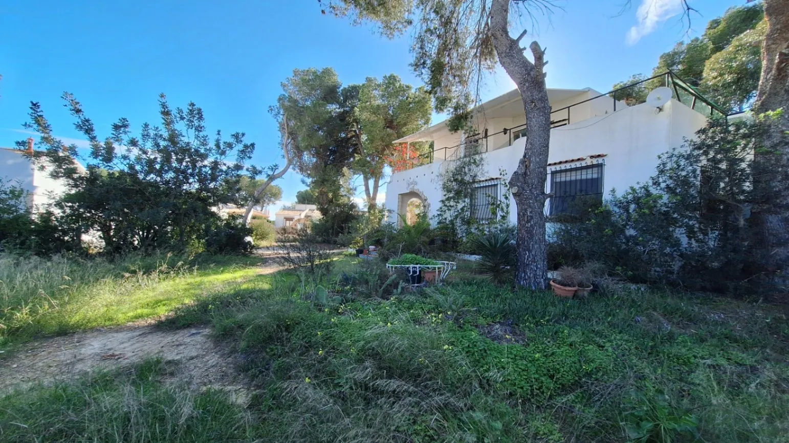 Parcela con Vistas al Mar en Ubicación Exclusiva en Moraira