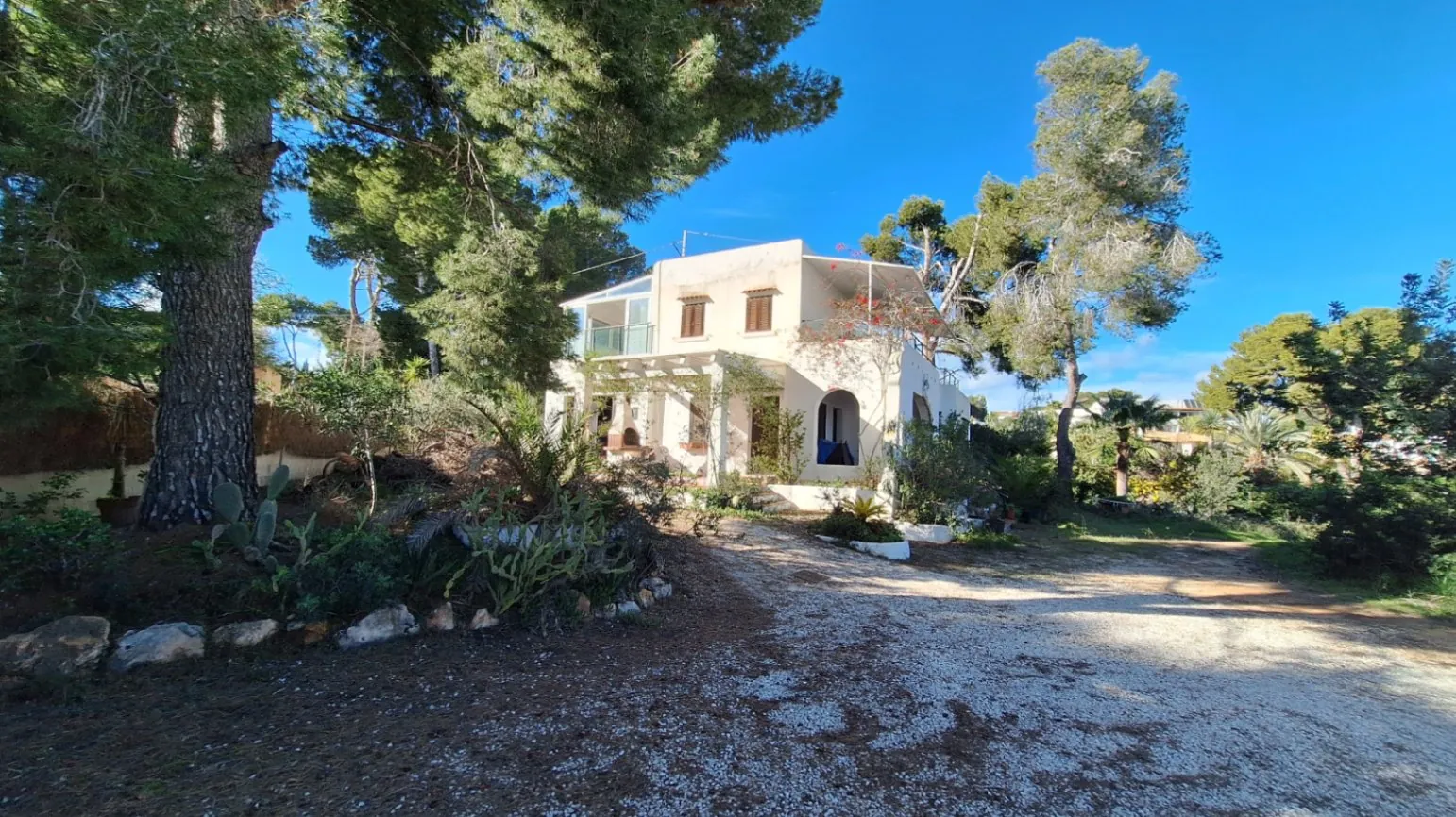 Parcela con Vistas al Mar en Ubicación Exclusiva en Moraira