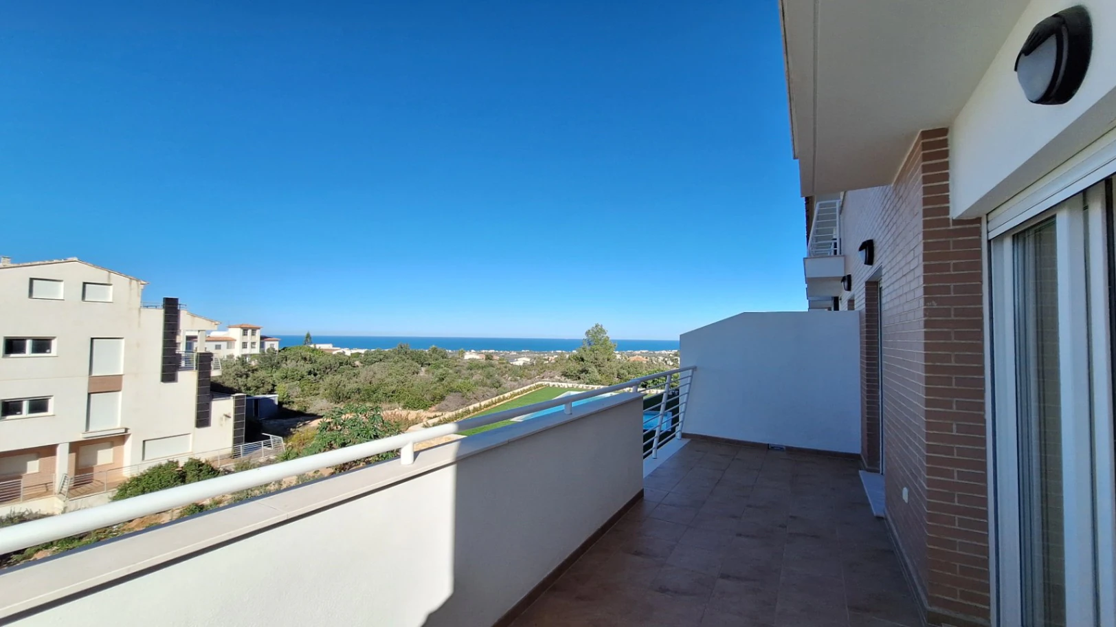 Apartamento Nuevo con Vistas al Mar