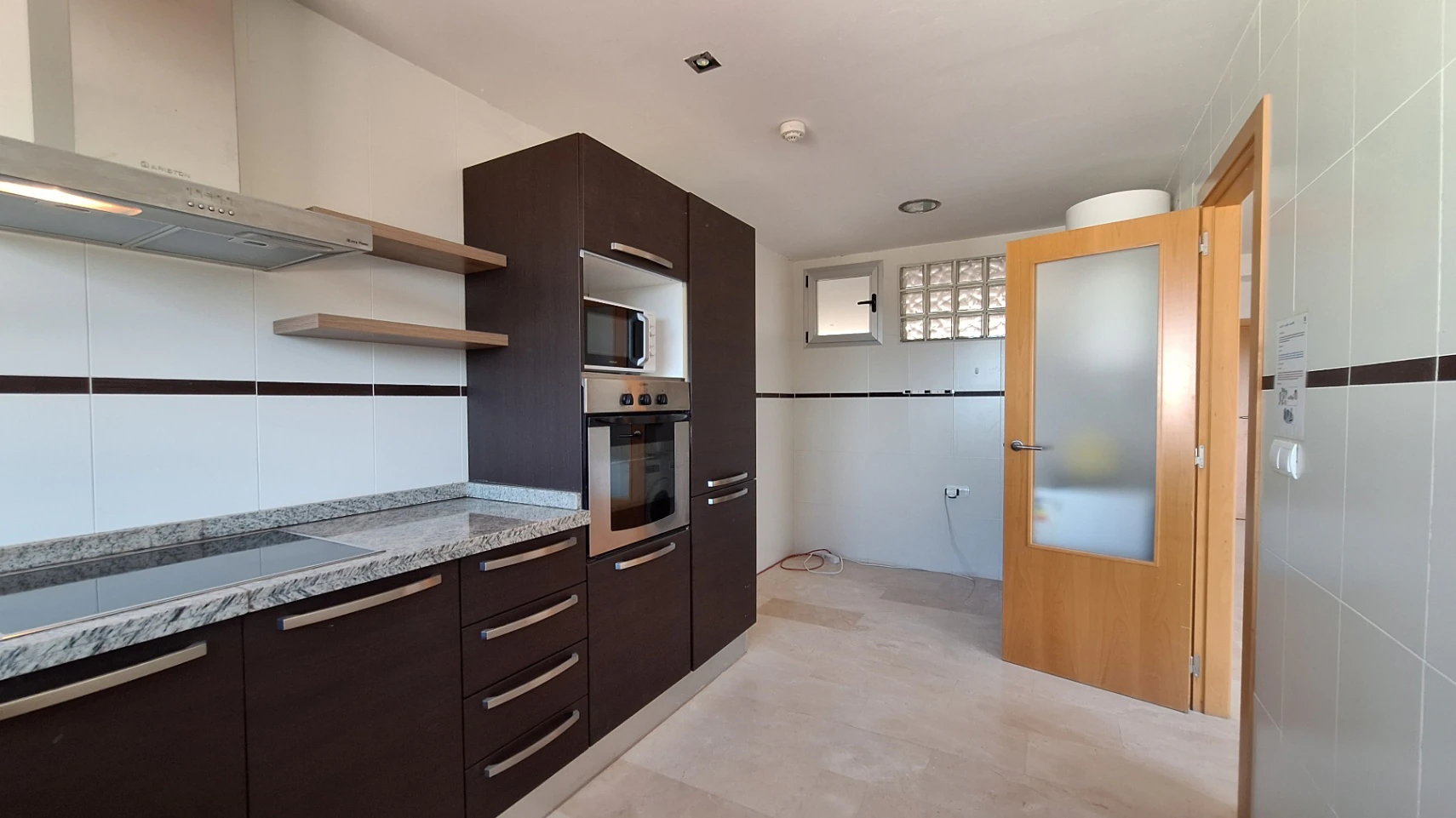 Apartamento a estrenar en venta de 3 habitaciones en Monte Pego, Alicante.