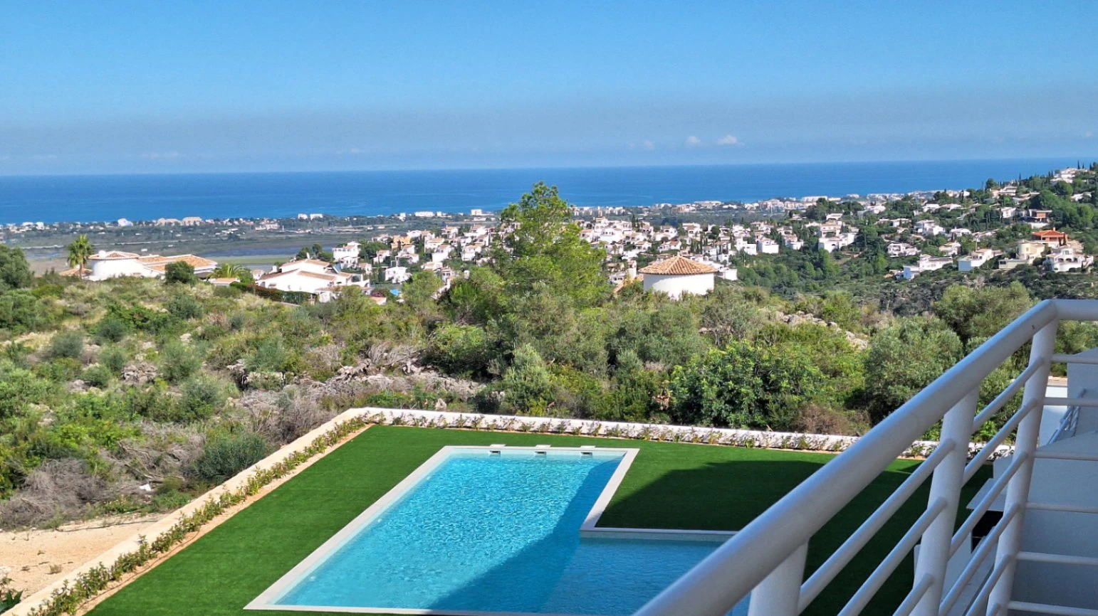 Apartamento Nuevo con Vistas al Mar