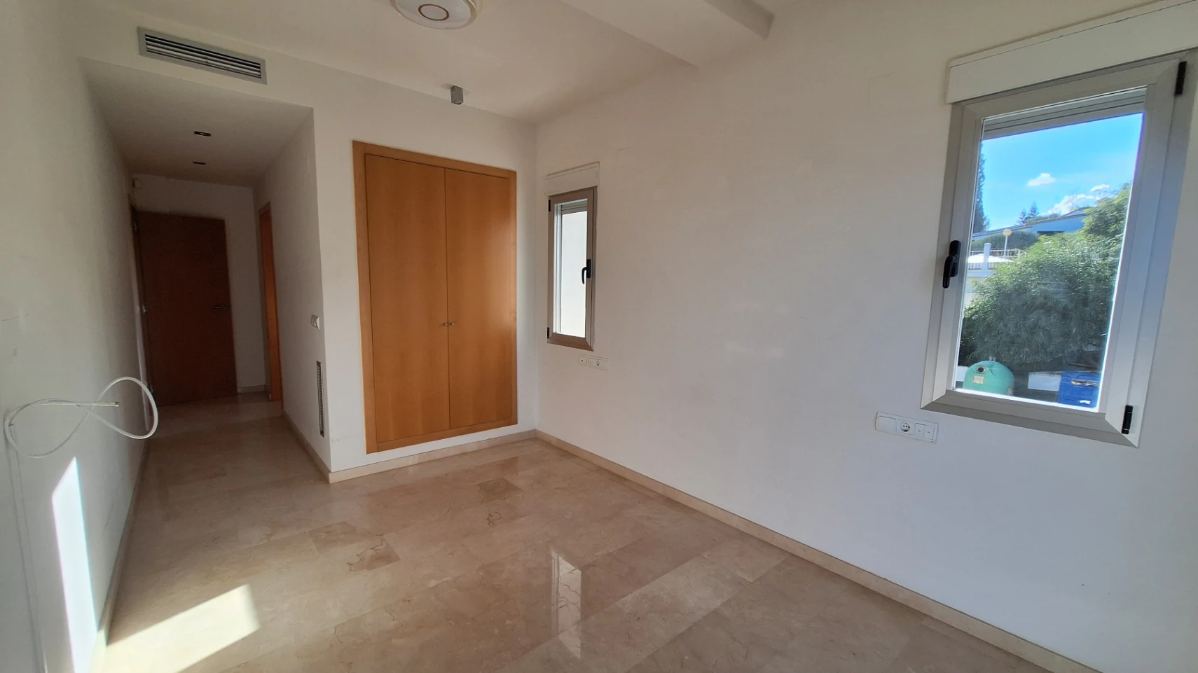Apartamento a estrenar en venta de 3 habitaciones en Monte Pego, Alicante.