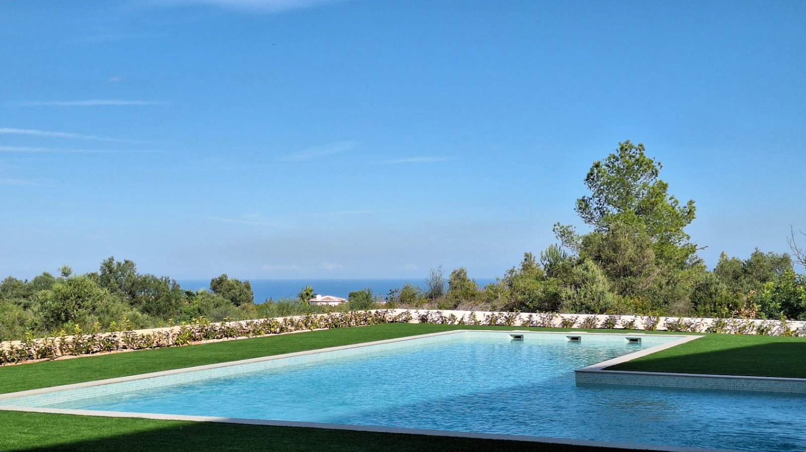 Atico duplex de obra nueva con vistas al mar y la montaña