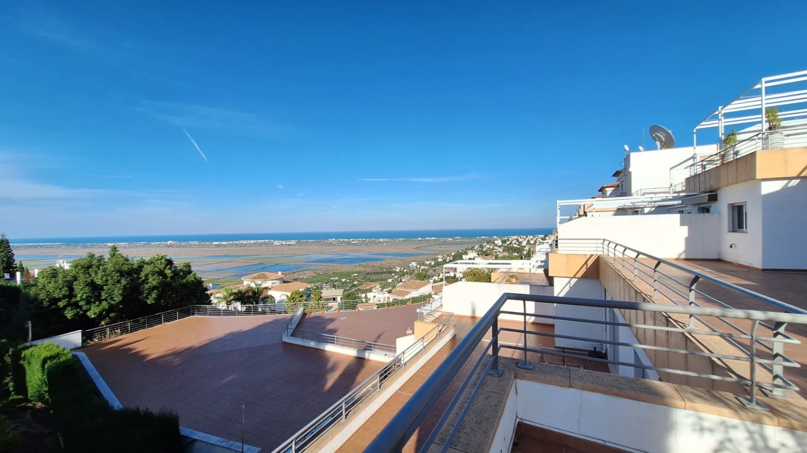 Apartamento a estrenar en venta de 3 habitaciones en Monte Pego, Alicante.