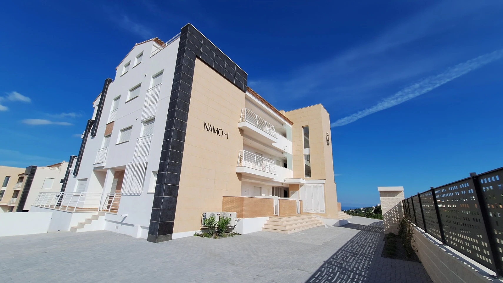 Apartamento Nuevo con Vistas al Mar