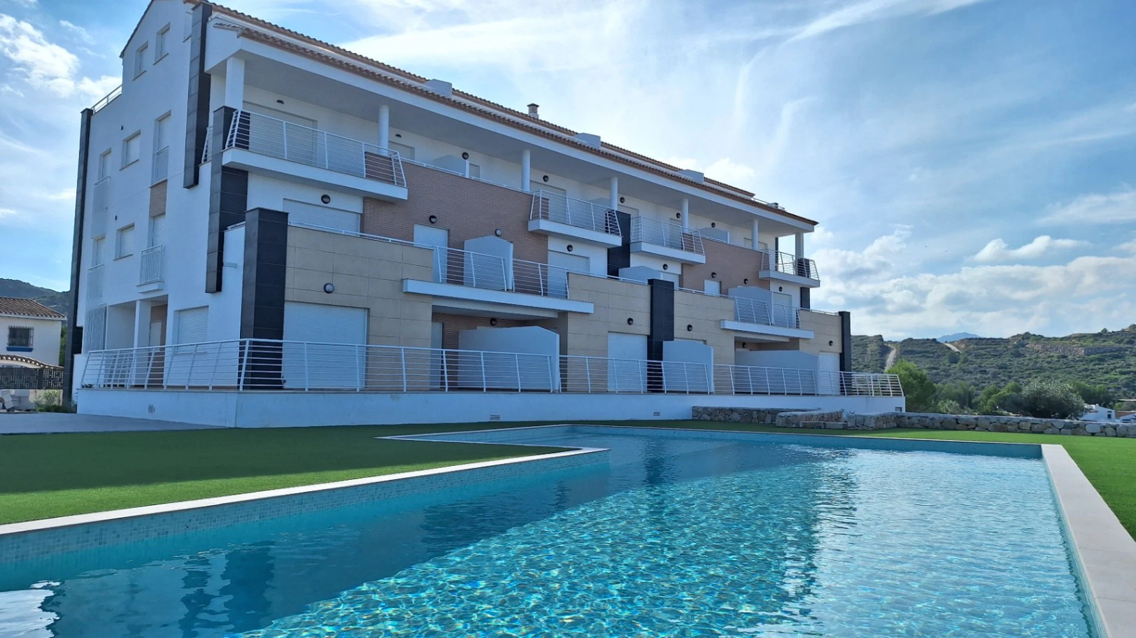 Apartamento Nuevo con Vistas al Mar